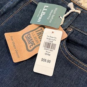 NWT LL Bean classic fit jeans Petite Size 18